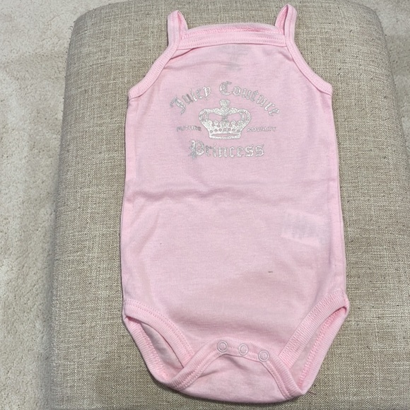 3 pack Juicy Couture onesies - Picture 9 of 15